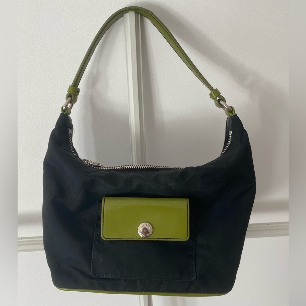 PRADA black tessuto sirio nylon bag with green accent front pocket - Picture 3 of 8